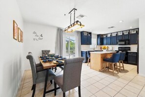 Dining - Beautiful Family Getaway Davenport Florida (Davenport)