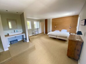 5 camere, ferro/asse da stiro, culla da viaggio, Wi-Fi
