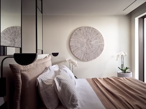 3 bedrooms, in-room safe, soundproofing, iron/ironing board - Onore Villa, with Heated Pool & Signature Design (Zakynthos)
