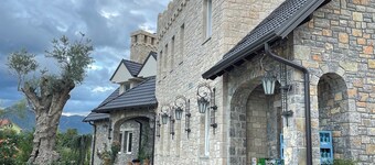 Lahuta e Vjetër Agroturizëm