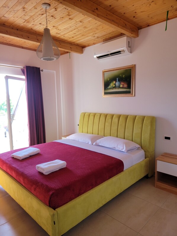 Chambre Double Standard, balcon, vue vignoble