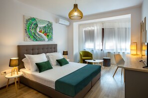 ملاءات للفراش لا تسبب الحساسية ومساحة عمل للكمبيوتر المحمول