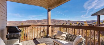 New! Huge Family Retreat near Deer Valley Ski Gondola w/Hot Tub and Lake Views