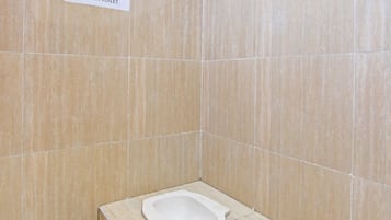 Double Room | Bathroom | Shower, towels