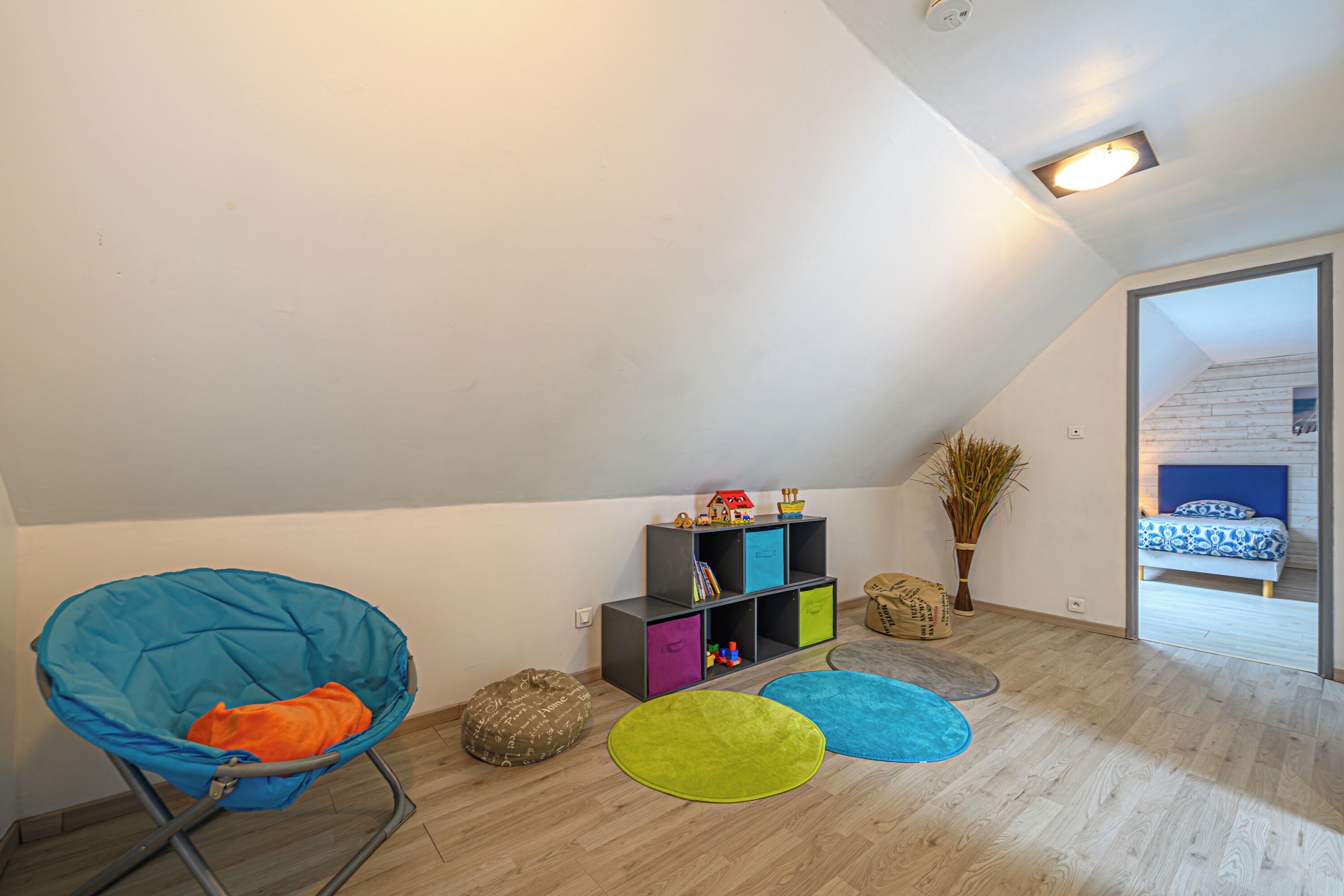 4 chambres, fer et planche à repasser, Wi-Fi gratuit, draps fournis