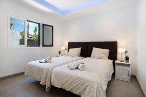 2 bedrooms, iron/ironing board, free WiFi, bed sheets - Apartment 'Tranquilidad 300m To Beach' with Private Terrace, Shared Garden and Wi-Fi (Puerto del Carmen, Tias)