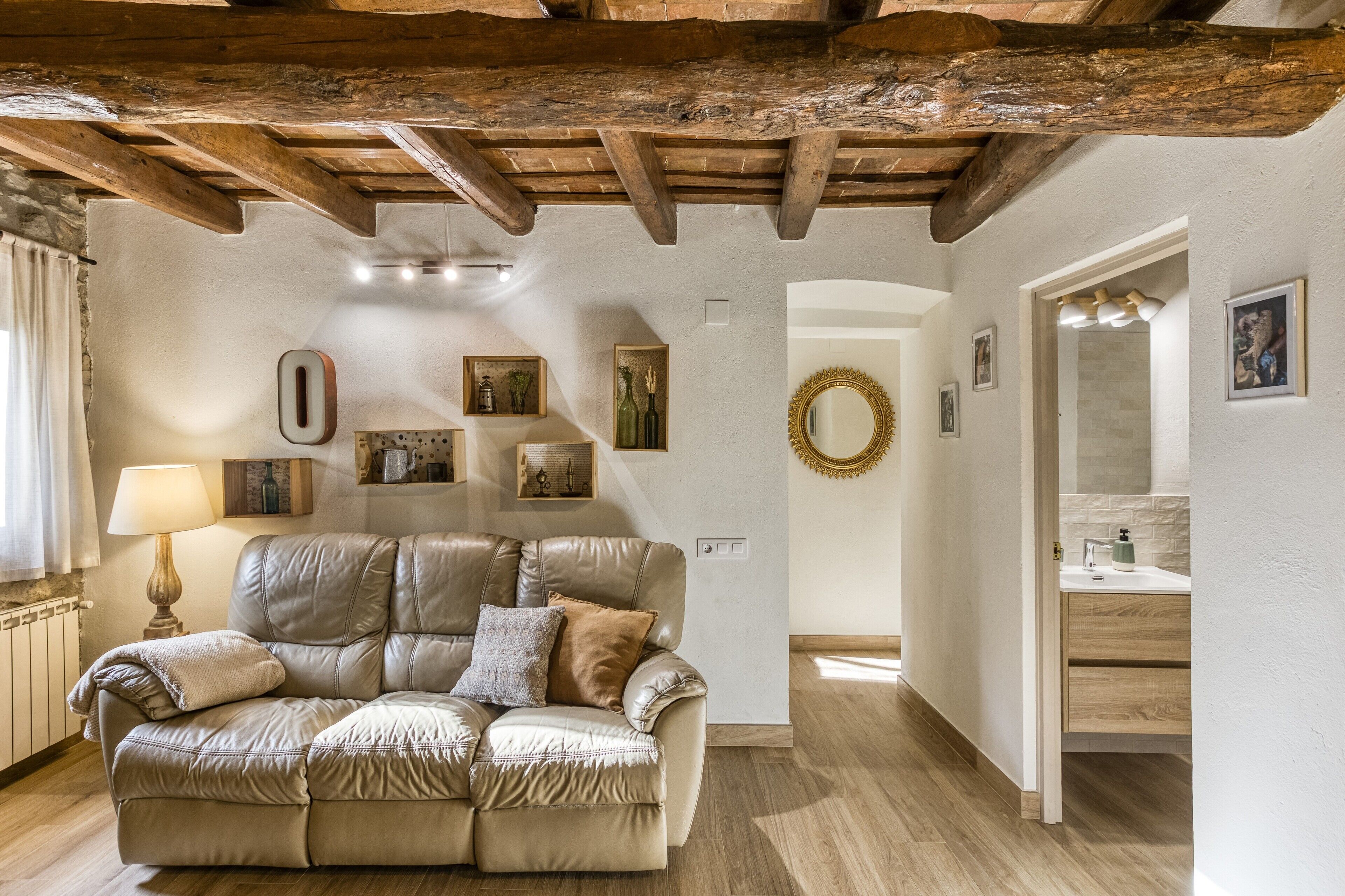 Tv, eldstad, dvd-spelare och streamingtjänster