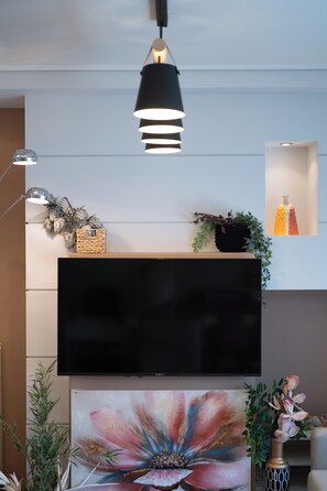 City Apartment | Living area - The Luxury Loft by Cloudkeys (Athens)