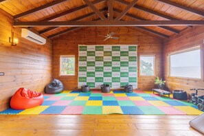 Spielezimmer