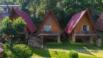 Luxury Cottage | Balcony view