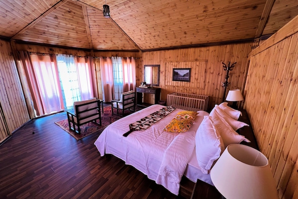 Chambre luxueuse double, 1 très grand lit, non-fumeur, vistas al desierto | Draps en coton égyptien, literie de qualité, couette en duvet