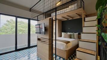 1 bedroom, desk, iron/ironing board, WiFi