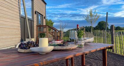 Tiny House Alpakablick - including free alpaca meet & greet