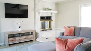 TV, fireplace, offices
