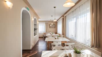 Desayuno buffet incluido todos los días