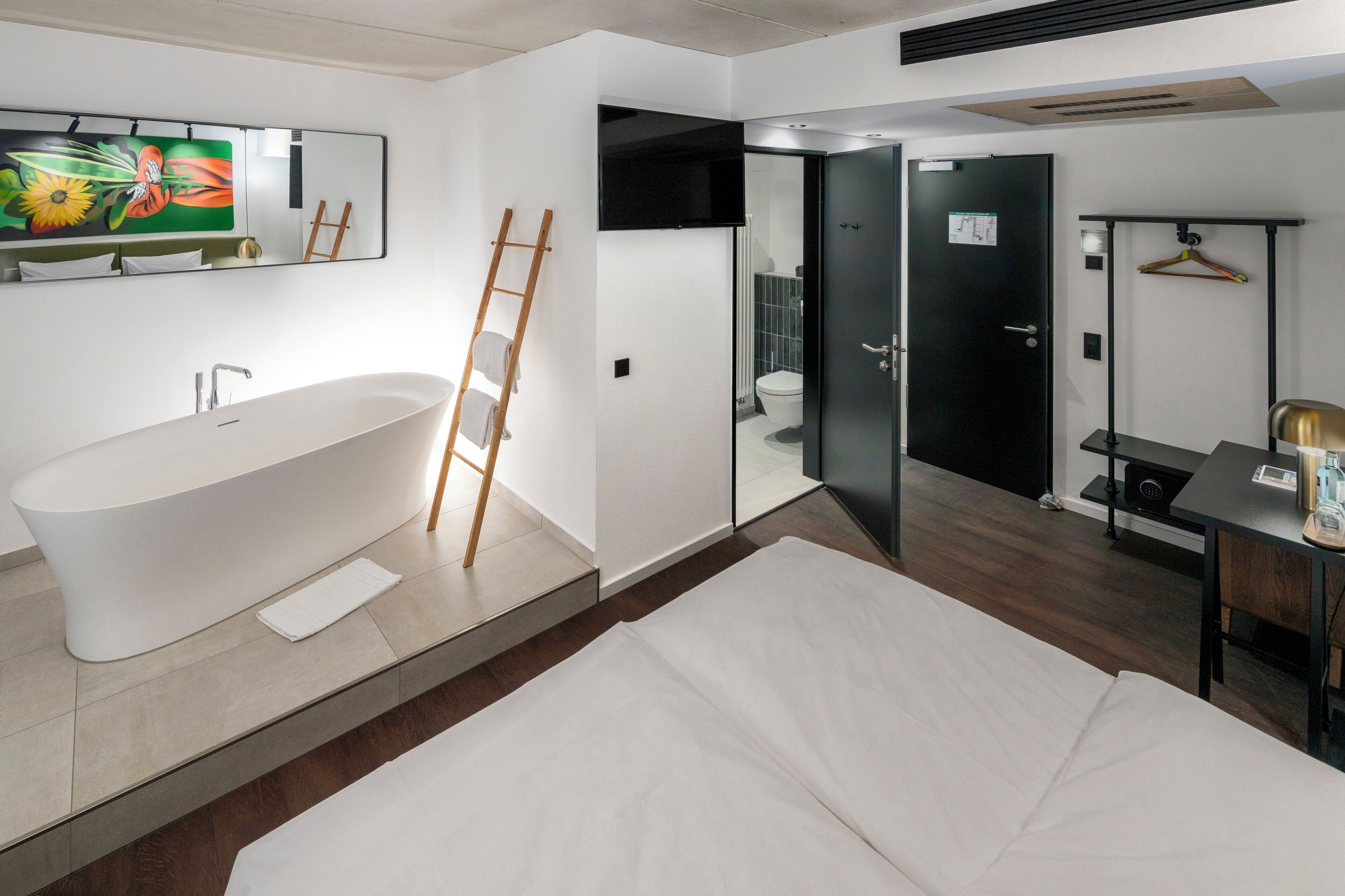 Chambre Deluxe double | Literie hypoallergénique, coffre-fort, bureau