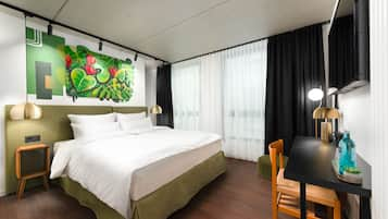 Double Room | Hypo-allergenic bedding, in-room safe, individually decorated, desk