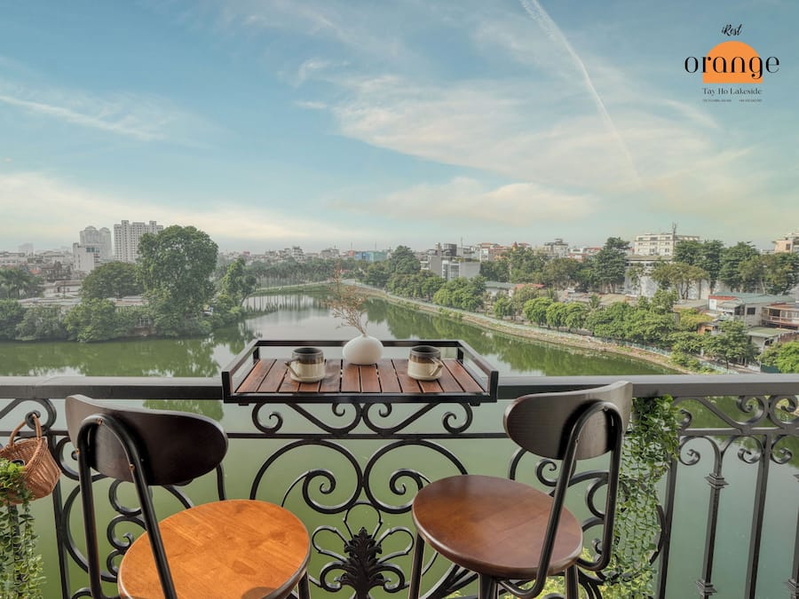 Apartemen, pemandangan danau | Teras/patio