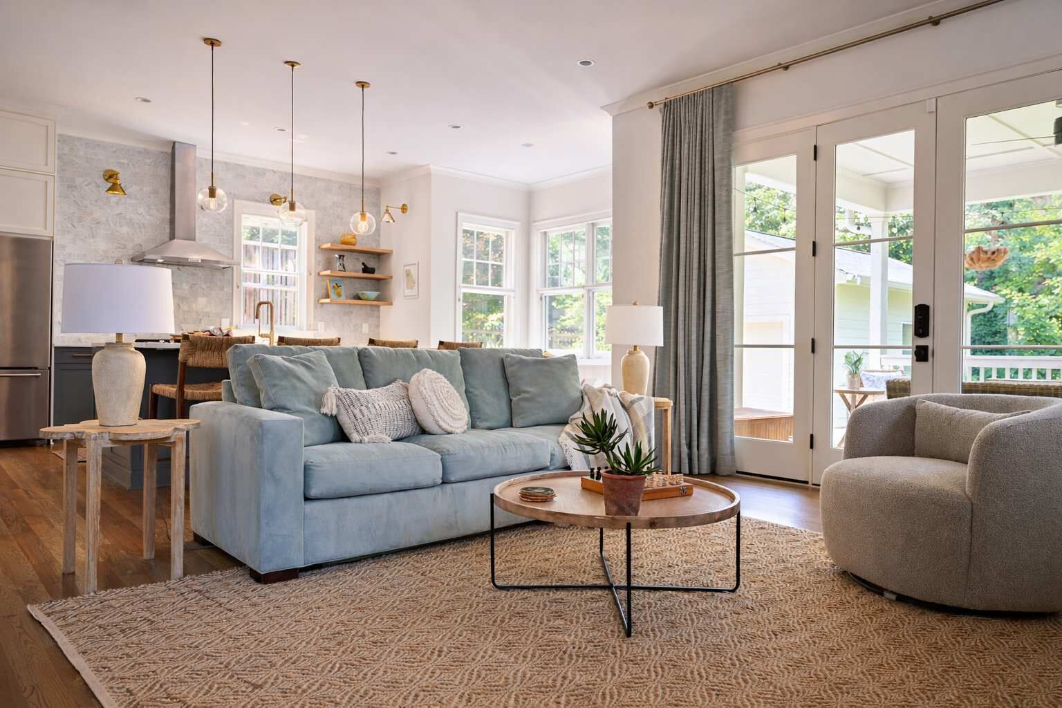 TV, fireplace, offices