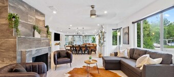 Family-Friendly Gainesville Home - Walk to UF - Pool + Sleeps 16