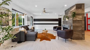 TV, fireplace, offices
