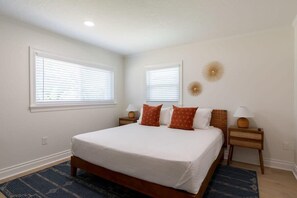 2 bedrooms, iron/ironing board, travel cot, WiFi
