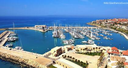 New: Wunderschönes Anwesen mit Meerblick, Infinity-Pool, Padel-Platz