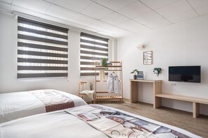 Classic Studio Suite | Down comforters, free minibar, individually decorated, desk - Hibnb Guesthouse (Zhuangwei)