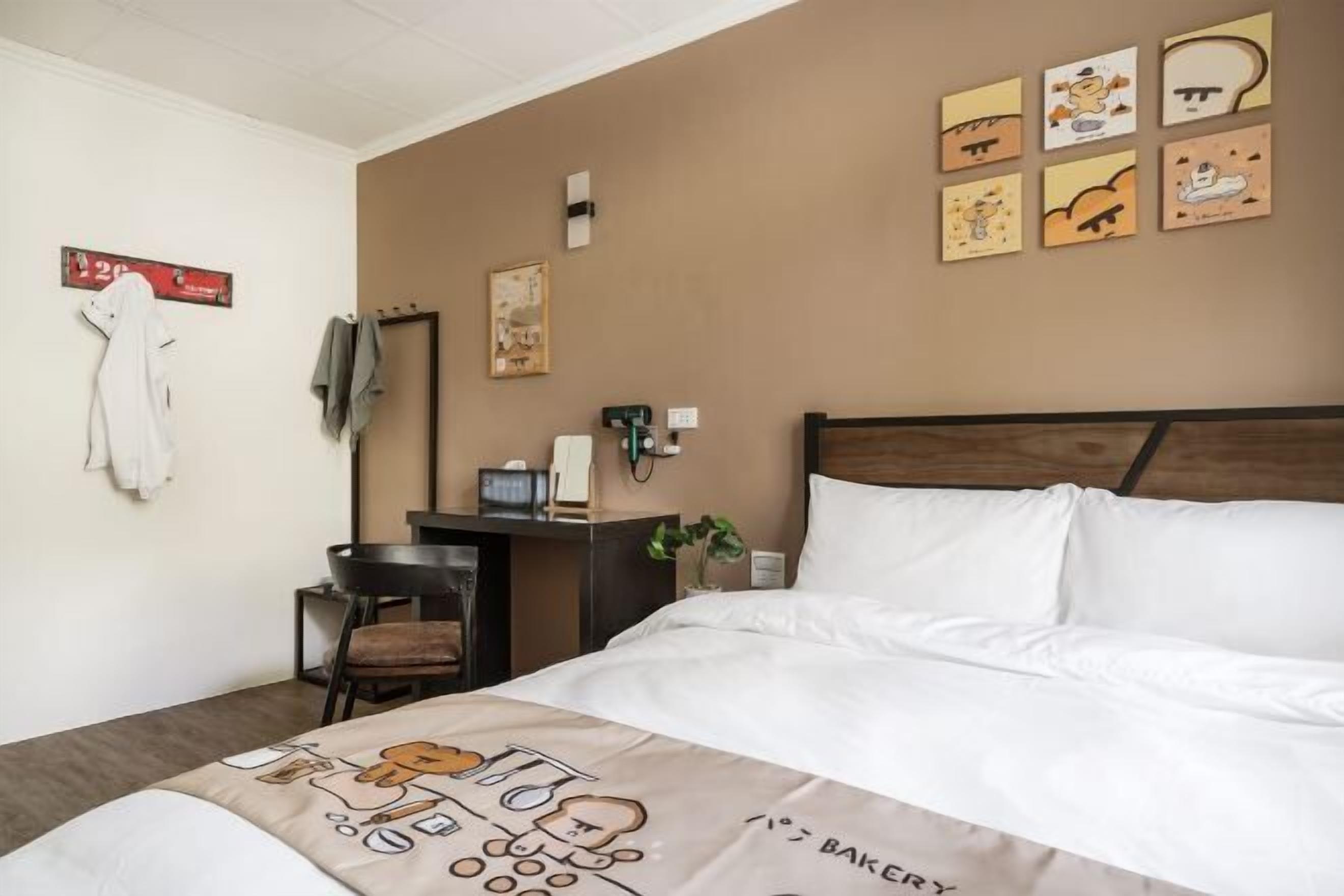 Untuvapeitot, ilmaiset minibaarituotteet, yksilöllisesti sisustettu