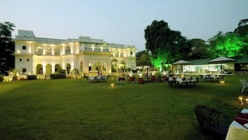 Jardines del alojamiento