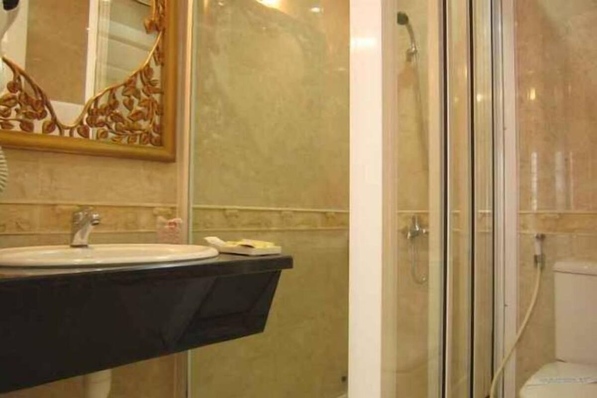 Shower, rainfall showerhead, hair dryer, slippers