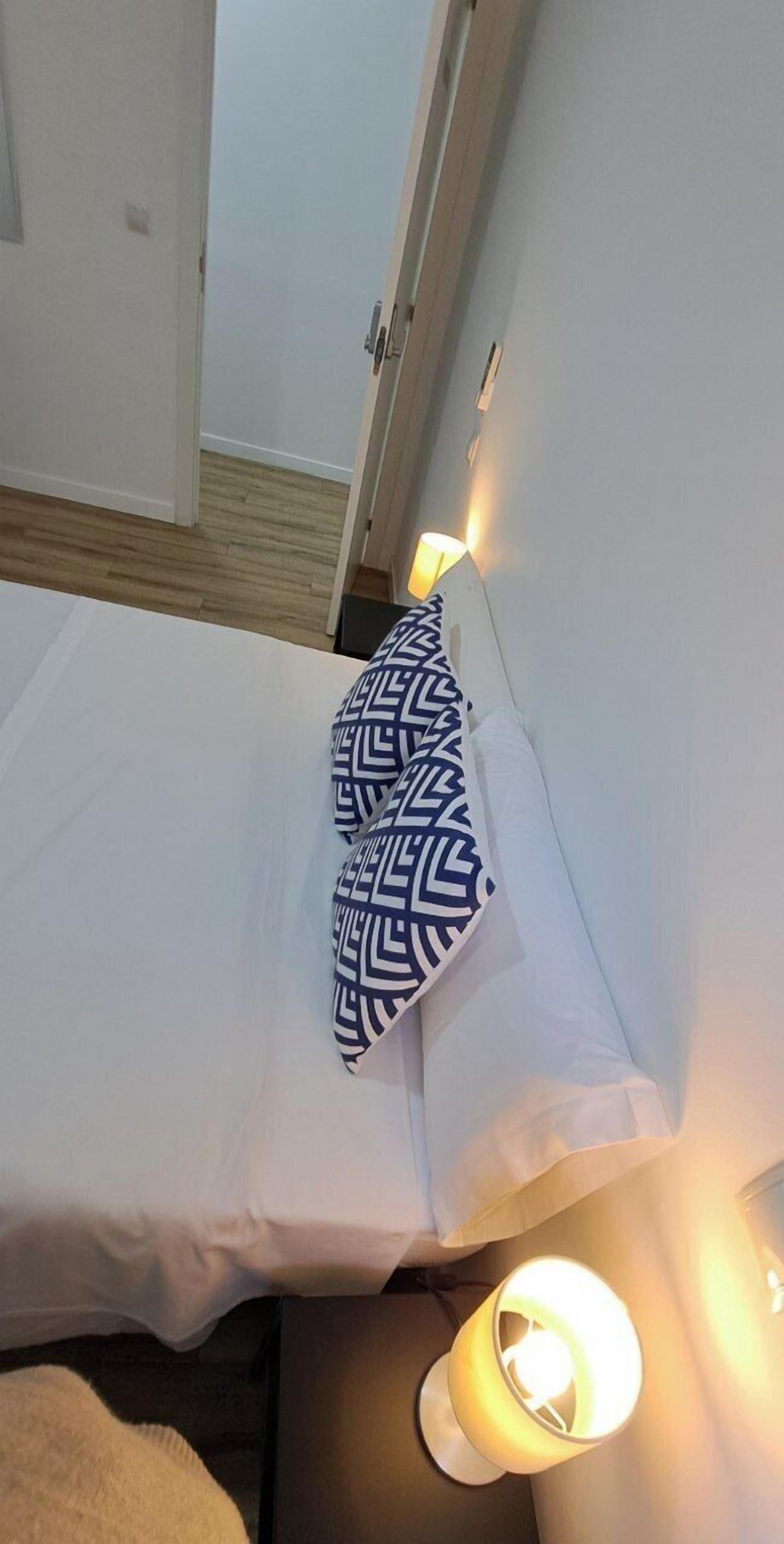 Economy Double Room, 1 Double Bed, Non Smoking, Shared Bathroom | Down comforters, free WiFi