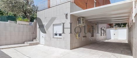 Fachada da propriedade