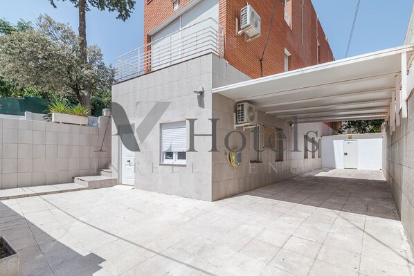 Fachada da propriedade