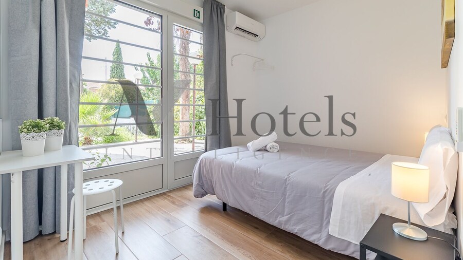 AYZ Joaquín Pol - Auto check-in property