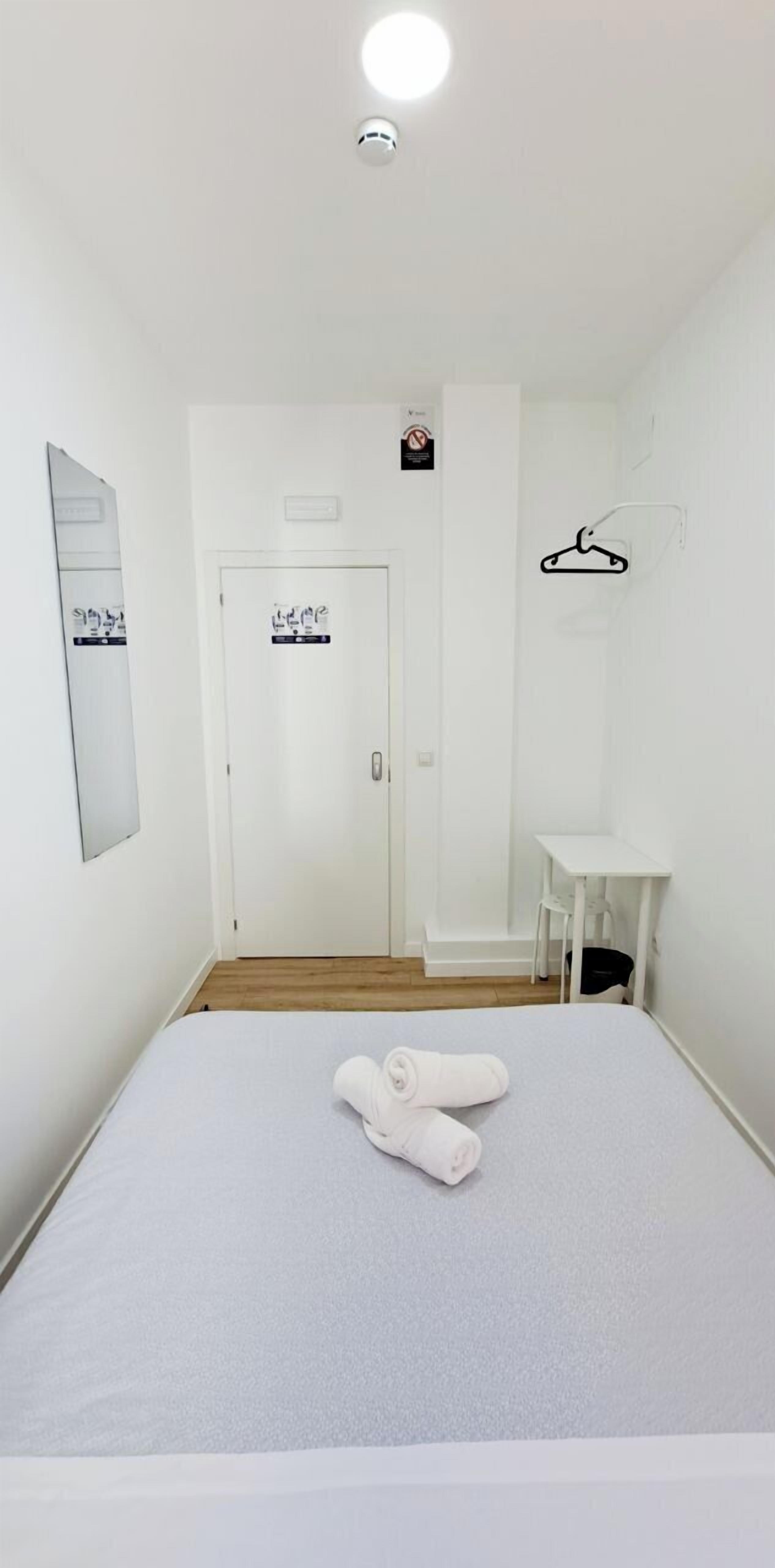 Photo - AYZ Joaquín Pol - Auto check-in property