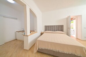 Estudi en suite | Habitacions insonoritzades i wifi gratuïta 