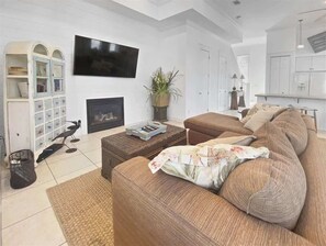 TV, offices - Across from Lagoon Pool in Seacrest Beach (Panama City Beach)