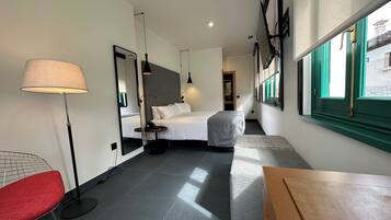 Superior Double Room | 1 bedroom, Egyptian cotton sheets, premium bedding, in-room safe