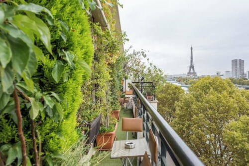 Appartement ensoleillé, végétal et spacieux avec vue