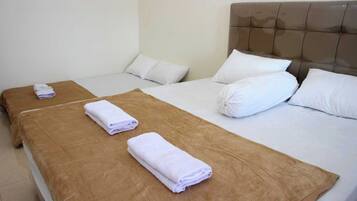 Kamar Double Deluks | Meja kerja, Wi-Fi gratis, dan seprai linen