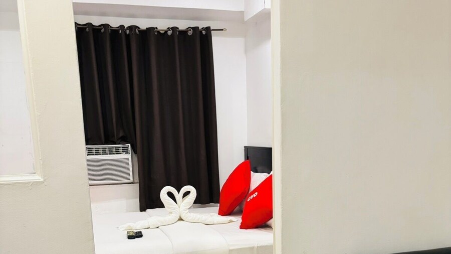 Makati Poblacion Hotel