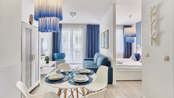 Studiosuite (38) | Laptopgeeigneter Arbeitsplatz, Bügeleisen/Bügelbrett, kostenloses WLAN