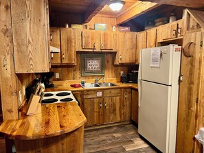 Cookware/dishes/utensils