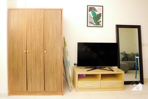 Appartement (0 Bedroom) | Aire de séjour | Téléviseur au plasma