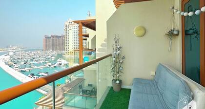 Stunning Palm Views Apt on the Beach Dubai