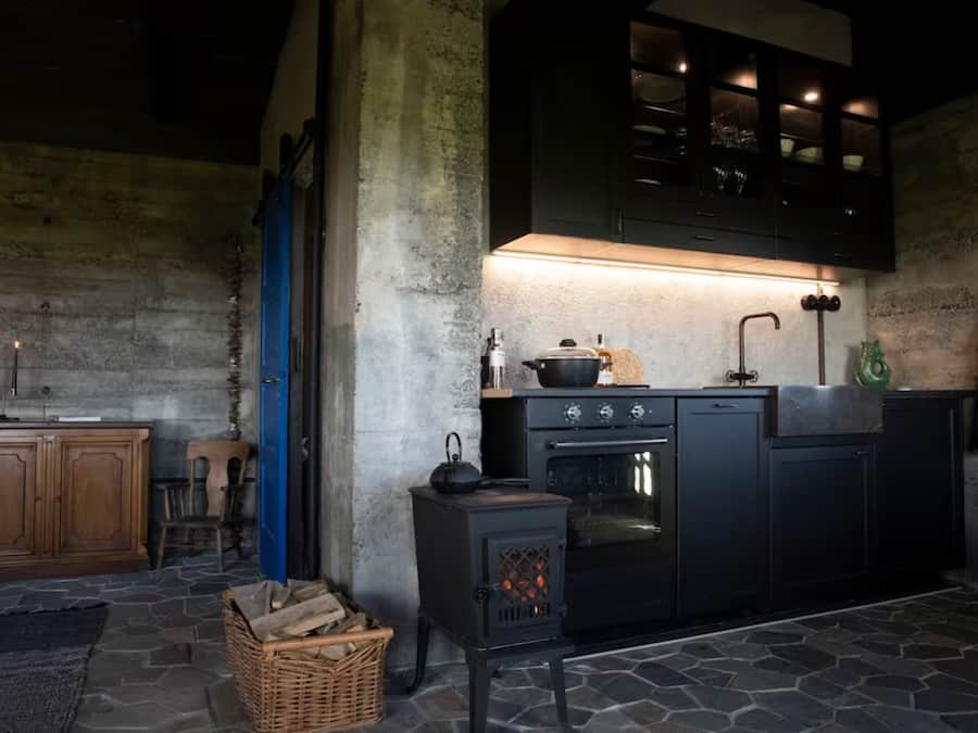 Standard House | Private kitchen | Fridge, microwave, oven, toaster