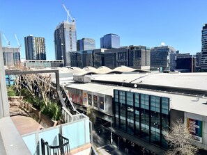 Exterior - Readyset Apartments at Hudson  (Melbourne)