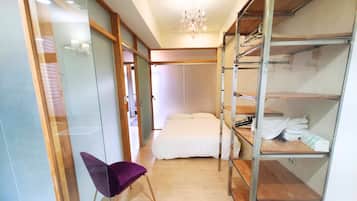 1 chambre, fer et planche à repasser, Wi-Fi, draps fournis