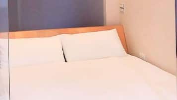 1 bedroom, iron/ironing board, WiFi, bed sheets